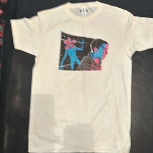 NWOT - Netflix Stranger Things Cream T-Shirt - Medium